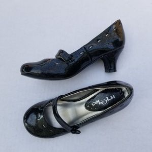 Girl's pump heel dress shoes
